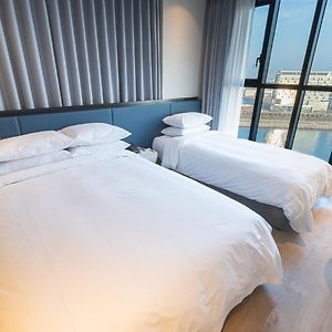 Deluxe Triple Room Sea View